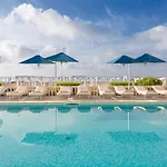 Hotel Casa Bianca Al Mare 4*
