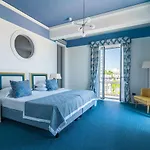 Otel Casa Bianca Al Mare 4*