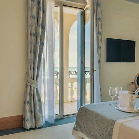 Hotel Casa Bianca Al Mare Jesolo