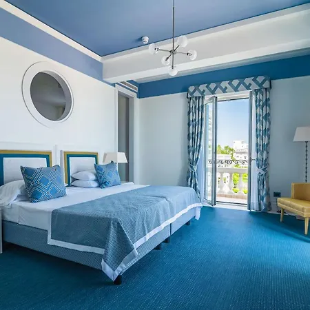 Hotell Casa Bianca Al Mare 4*