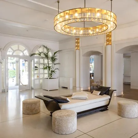 Casa Bianca Al Mare ホテル