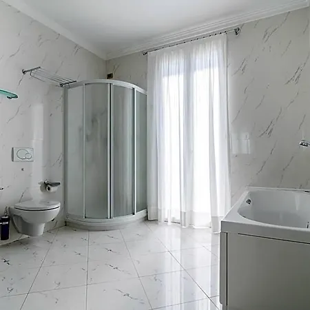 Otel Casa Bianca Al Mare 4*