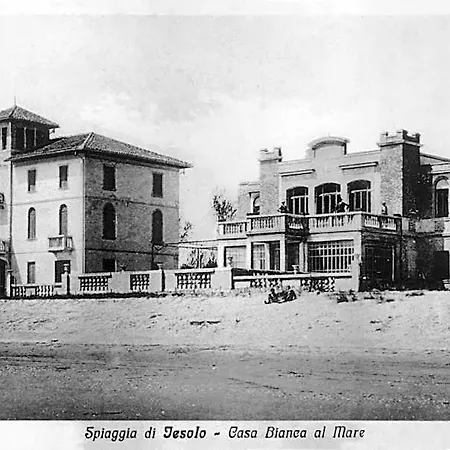 Casa Bianca Al Mare فندق