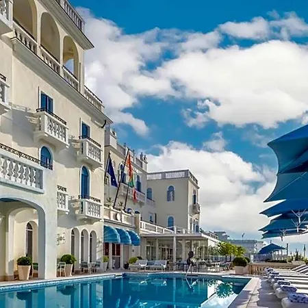 Otel Casa Bianca Al Mare 4*