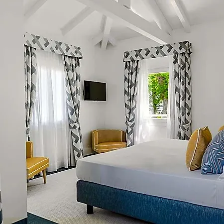 Casa Bianca Al Mare 4*