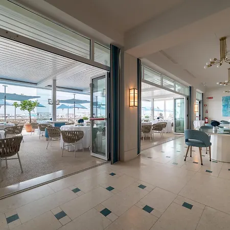Hotel Casa Bianca Al Mare 4*