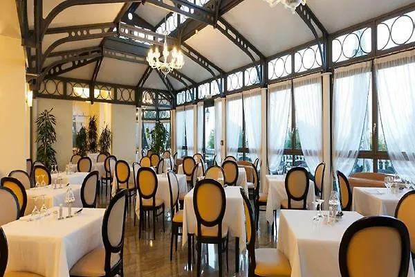 Casa Bianca Al Mare Отель Лидо-ди-Езоло