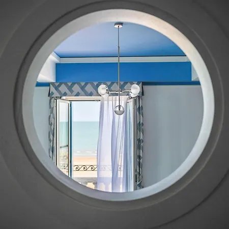 Casa Bianca Al Mare 4*