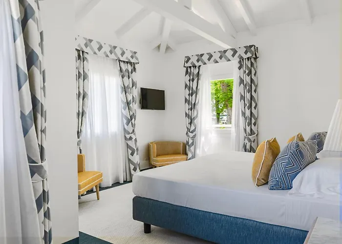 Casa Bianca Al Mare 4* לידו די ג'סולו